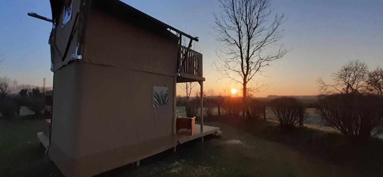 Tente Cabane Du Camping Hautoreille Bannes  Dış mekan fotoğraf